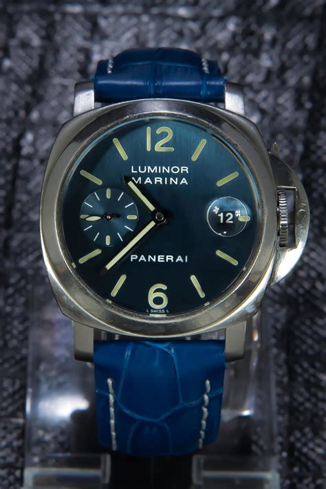 pawn shop that sells panerai